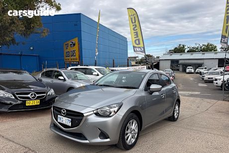 Silver 2014 Mazda 2 Hatchback Maxx