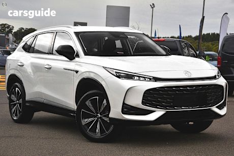 White 2024 MG HS Wagon Excite