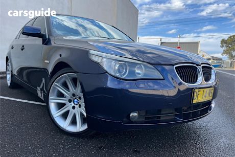 Blue 2005 BMW 525I Sedan