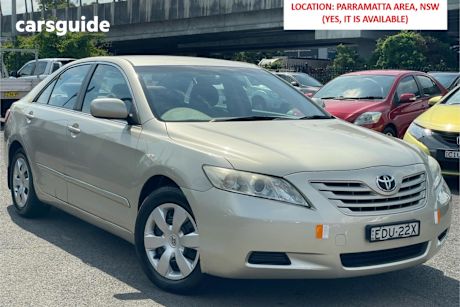 Silver 2006 Toyota Camry Sedan Altise