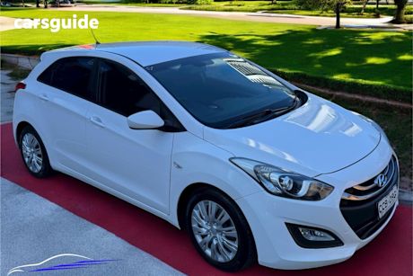 White 2013 Hyundai I30 Hatchback Active