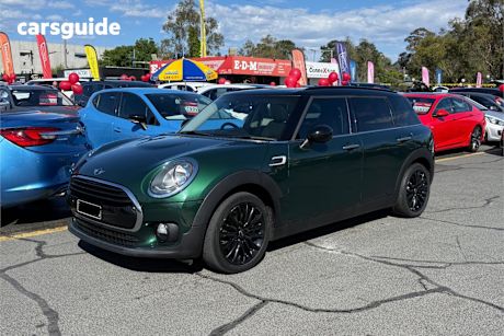 Green 2018 Mini Clubman Wagon Cooper