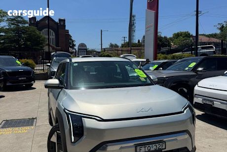 White 2025 Kia Ev3 Wagon Earth 2Wd Lr Subtle Grey