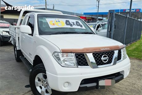 White 2012 Nissan Navara King Cab Pickup St-X (4X4)