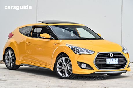 Yellow 2017 Hyundai Veloster Coupe Sr Turbo