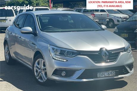 Silver 2017 Renault Megane Hatchback Life