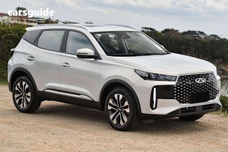 Silver 2025 Chery Tiggo 4 Wagon Ultimate