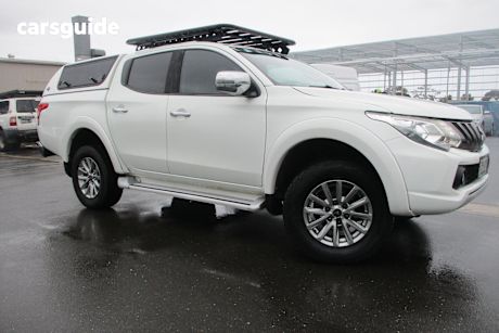 White 2017 Mitsubishi Triton Dual Cab Utility Gls (4X4)
