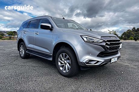 Silver 2023 Isuzu MU-X Wagon Ls-U (4X4)