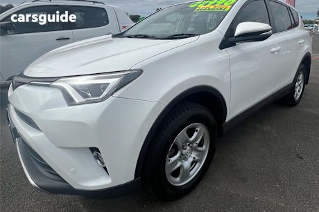 White 2018 Toyota RAV4 Wagon Gx (2Wd)