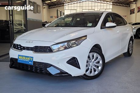 White 2021 Kia Cerato Hatchback S