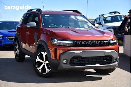 Orange 2025 Renault Duster Wagon Techno (4X2)