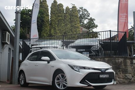White 2022 Toyota Corolla Hatchback Ascent Sport Hybrid