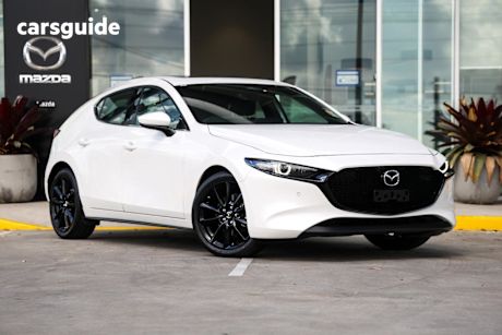 White 2025 Mazda Mazda3 Hatchback G25 Astina