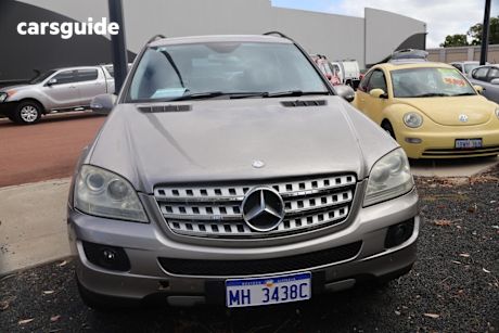 Silver 2006 Mercedes-Benz ML320 Wagon Cdi (4X4)