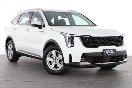 White 2023 Kia Sorento Wagon S 7 Seat
