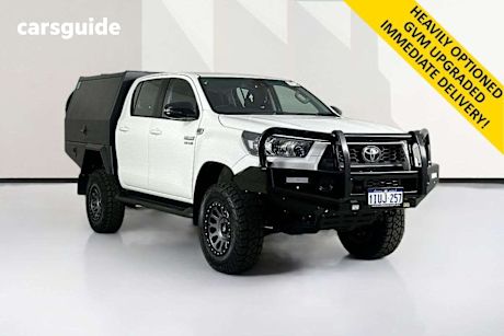 White 2024 Toyota Hilux Double Cab Chassis Sr (4X4)