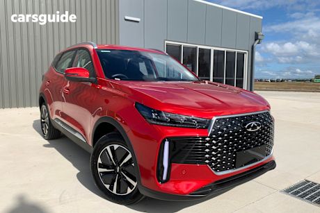 Red 2025 Chery Tiggo 4 Wagon Urban Hev