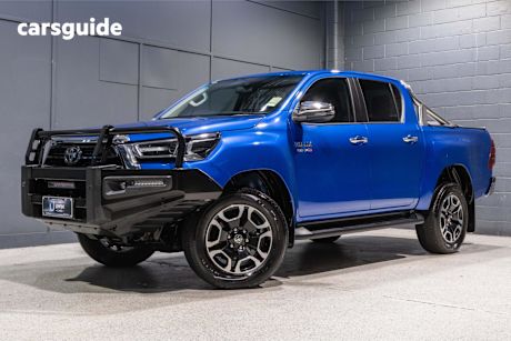 Blue 2021 Toyota Hilux Double Cab Pick Up Sr5 (4X4)