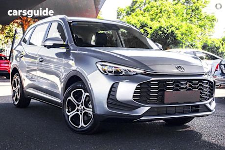 Silver 2025 MG ZS Wagon Vibe Turbo