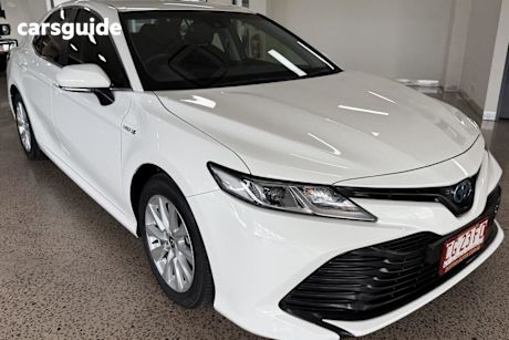 White 2020 Toyota Camry Sedan Ascent
