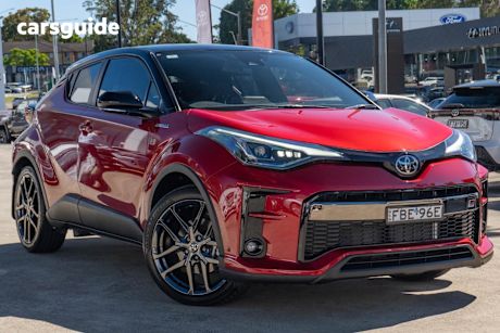 Red 2023 Toyota C-HR Wagon Gr-S (2Wd) Hybrid