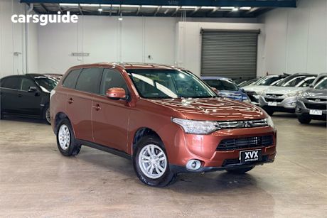 Orange 2013 Mitsubishi Outlander Wagon Ls (4X4)