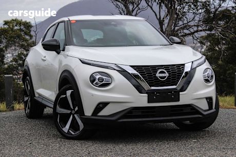 White 2023 Nissan Juke Hatchback St-L