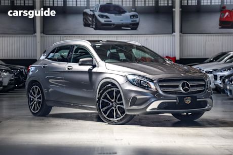 Grey 2015 Mercedes-Benz GLA250 Wagon 4Matic