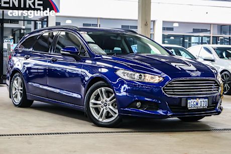 Blue 2017 Ford Mondeo Hatchback Ambiente