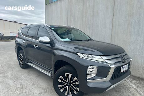 Grey 2019 Mitsubishi Pajero Sport Wagon Exceed (4X4) 7 Seat