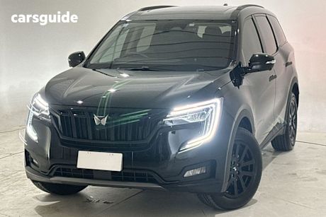 Black 2024 Mahindra XUV700 Wagon Ax7