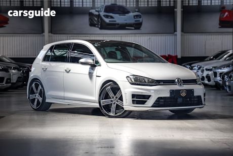 White 2015 Volkswagen Golf Hatchback R