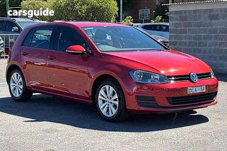 Red 2015 Volkswagen Golf Hatchback 92 Tsi Comfortline