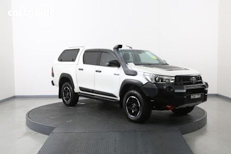 2019 Toyota Hilux Double Cab Pick Up Rugged X (4X4)