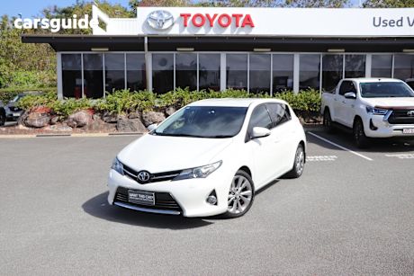 White 2014 Toyota Corolla Hatchback Levin Zr