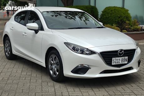 White 2014 Mazda 3 Hatchback Neo