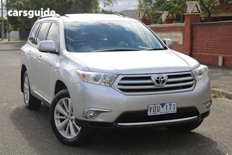Silver 2011 Toyota Kluger Wagon Grande (4X4)