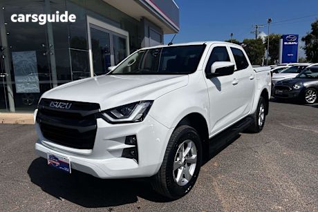 White 2023 Isuzu D-MAX Crew Cab Utility Ls-M (4X4)