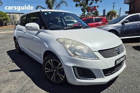 White 2014 Suzuki Swift Hatchback Gl