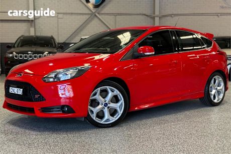 Red 2013 Ford Focus Hatchback St