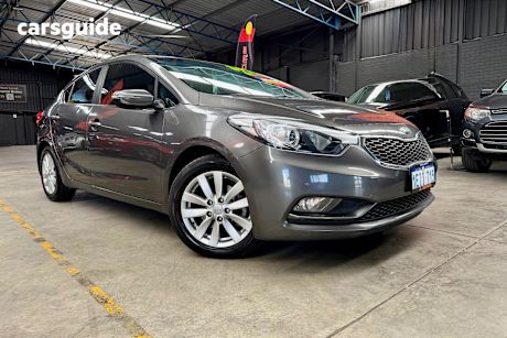 Grey 2013 Kia Cerato Sedan Si