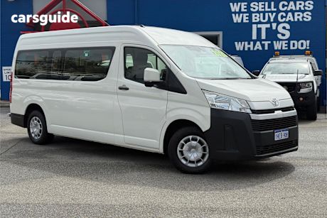 White 2020 Toyota HiAce Bus Slwb Commuter (12 Seats)