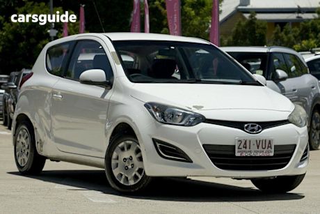 White 2013 Hyundai I20 Hatchback Active