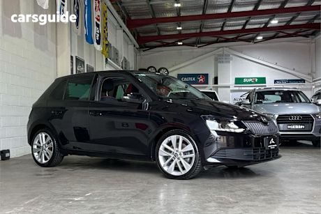 Black 2018 Skoda Fabia Hatchback 81 Tsi