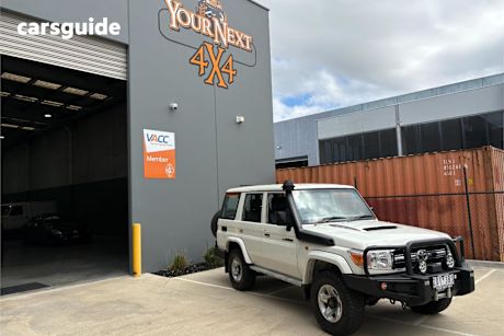 White 2011 Toyota Landcruiser Wagon Gxl (4X4)