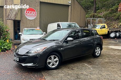 Grey 2012 Mazda 3 Hatchback Neo