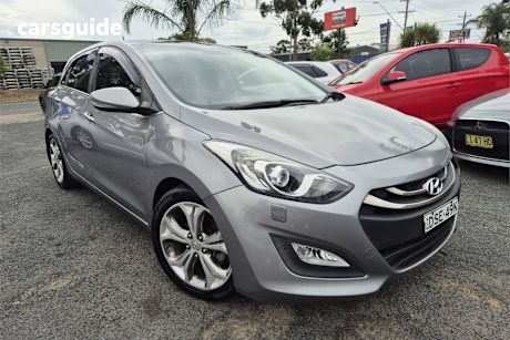 Silver 2012 Hyundai I30 Hatchback Premium 1.6 Crdi