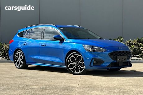 Blue 2019 Ford Focus Wagon St-Line