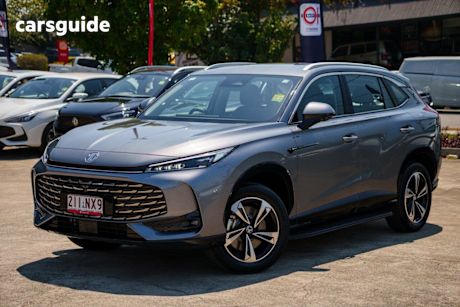 Grey 2025 MG HS Wagon Excite